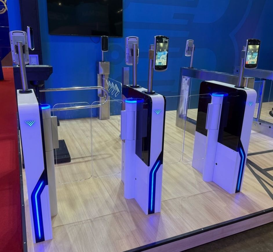 swing gate face recognition gym