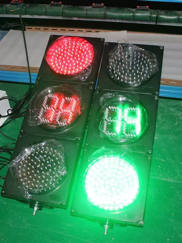 TE-TLRG02-PWTM:ไฟรูปคนข้ามถนน+counter