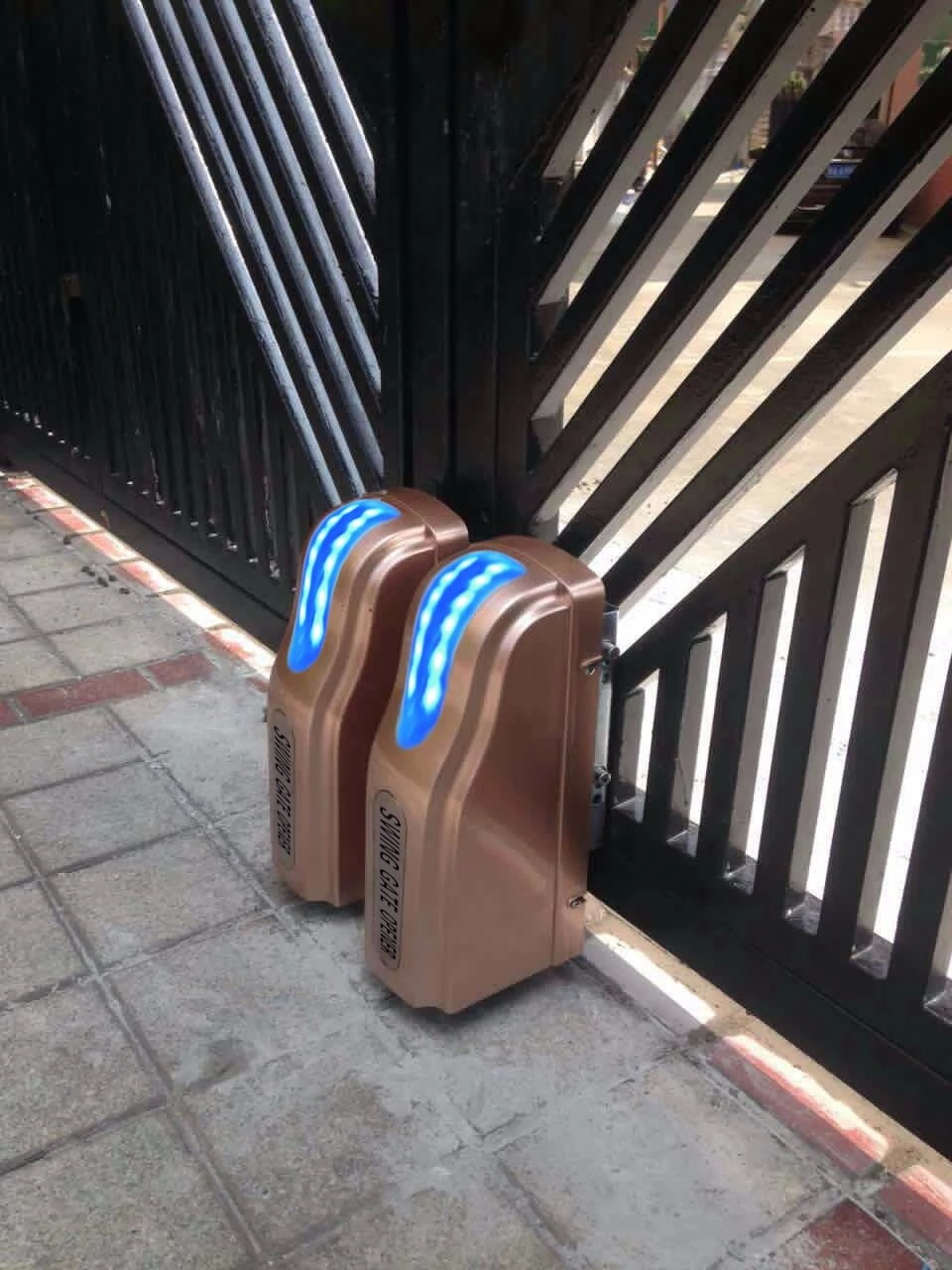 ATG-SW02:ประตูสวิง auto swing gate แบบล้อ