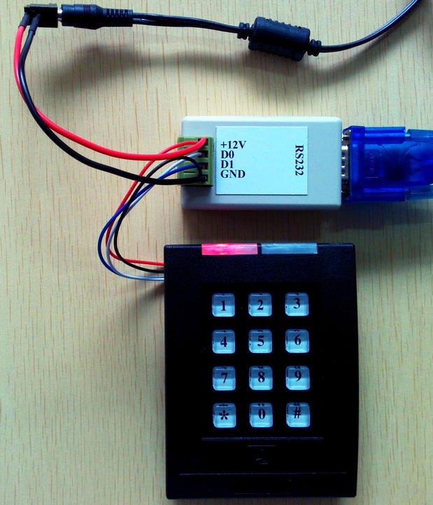 RM-WG<>RS232-2:Wiegand-RS232 DB9