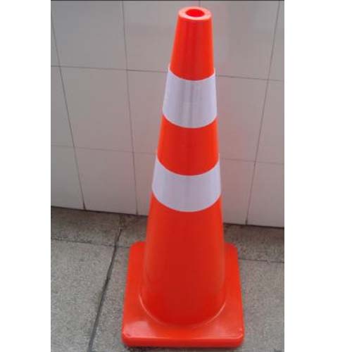 TE-LZ-201:PVC Cone (Red Base) 90cm