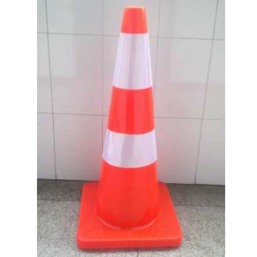 TE-LZ-209:PVC Cone (Red Base) 75cm