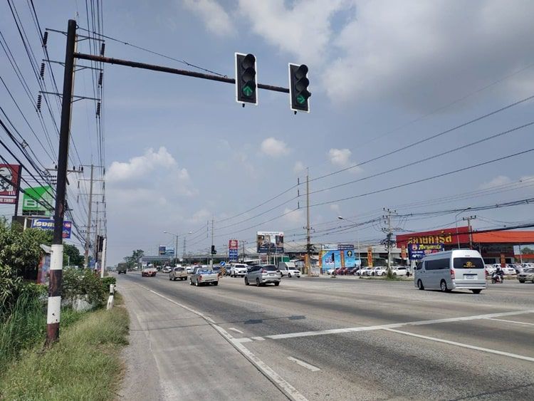 ไฟจราจรทางแยก