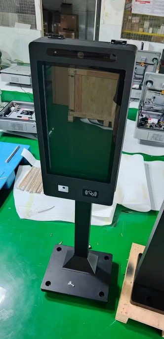 คอมพิวเตอร์ บริการตัวเองแบบ กลางแจ้ง