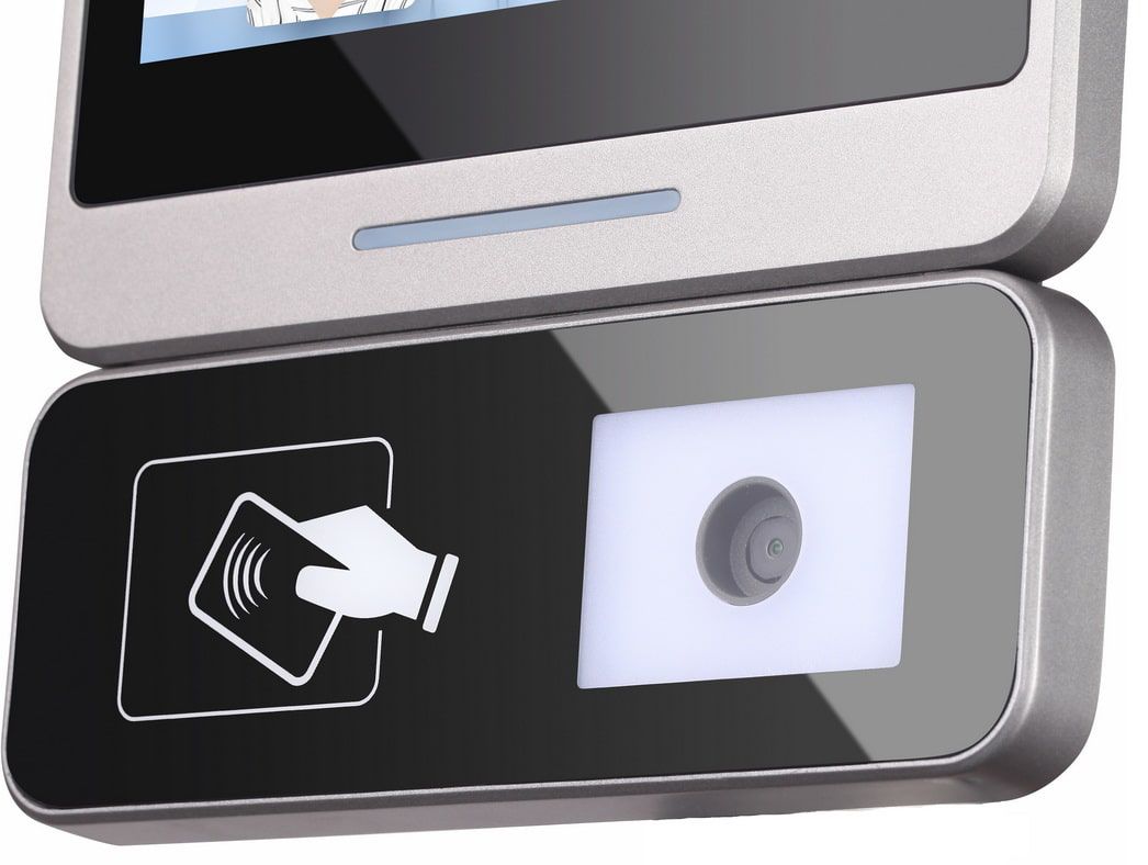 Face recognition เครื่องสแกนใบหน้า QR พร้อมทาบบัตร RFID