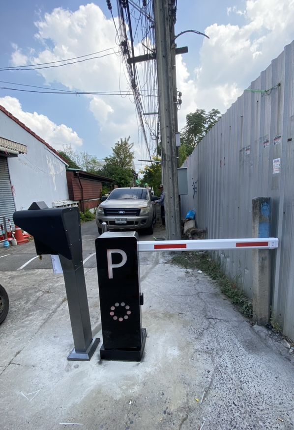 ทางเข้า ใช้กับคีย์การ์ด และ หยอดเหรียญ สำหรับ มอเตอร์ไซต์