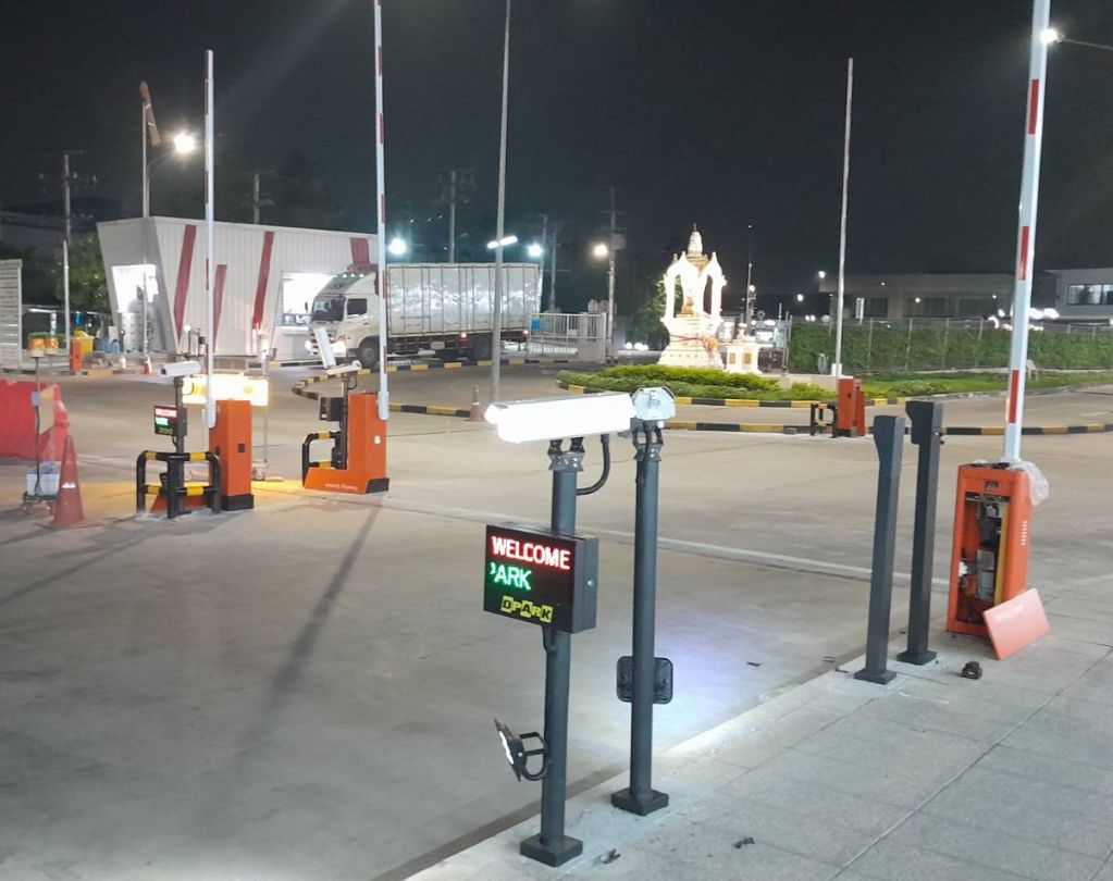 กล้องอ่านทะเบียนเข้าออกโกดัง กลางคืน พร้อมป้ายแสดง led ภาษาไทย