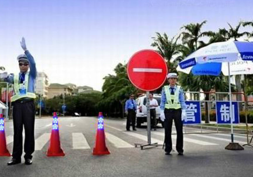 TE-SL03:ไฟติดกรวยจราจร solar