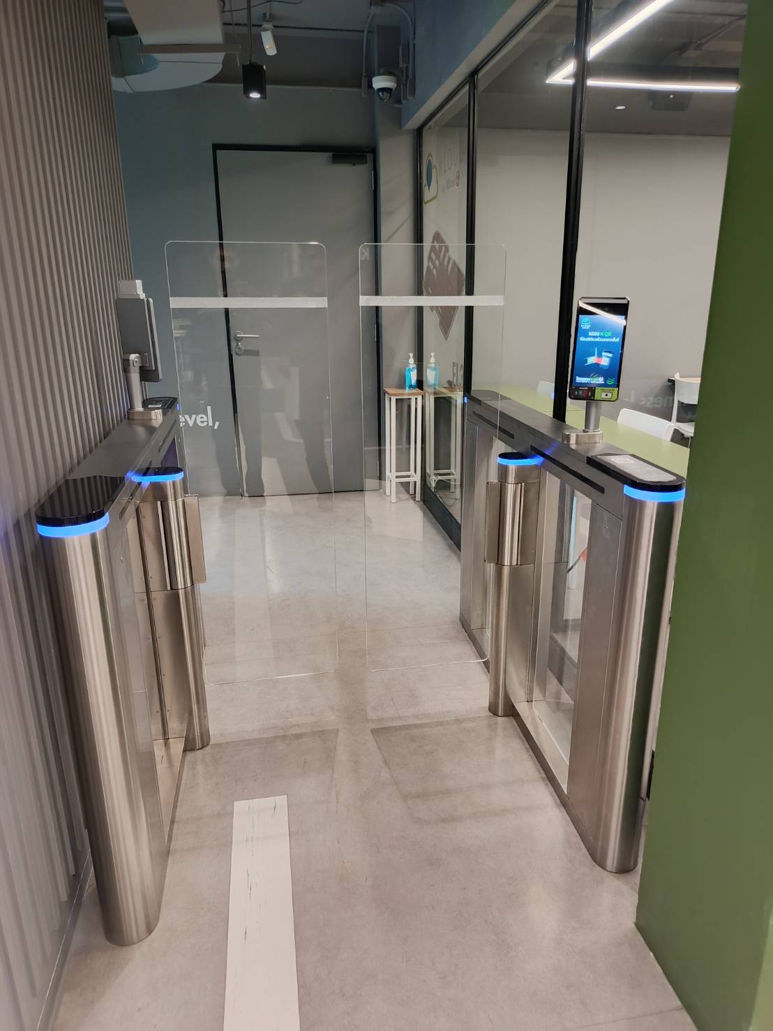 TS-H8008-12A-O:Speed swing gate (OneMovement)