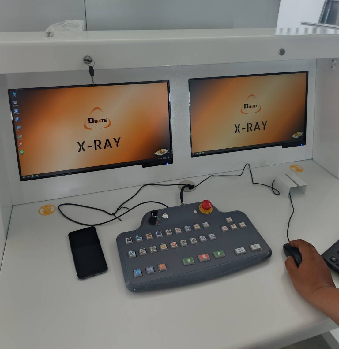 SE-SPX-10080:X Ray Baggage Scanner .