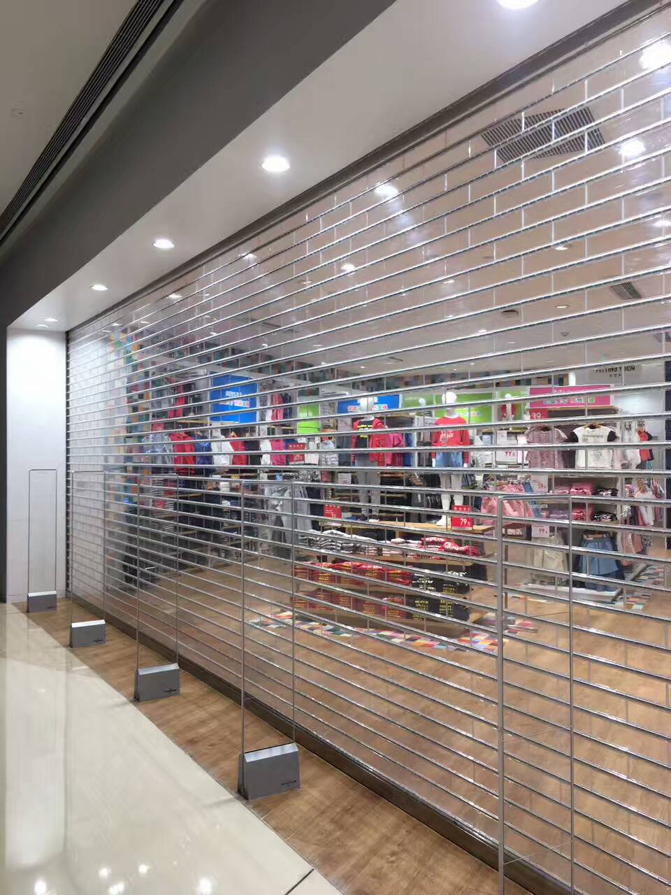 ATD-VTR01-16:ประตูม้วน ระบบมอเตอร์ ใบโพลิคาร์บอเนต 16sqr.m