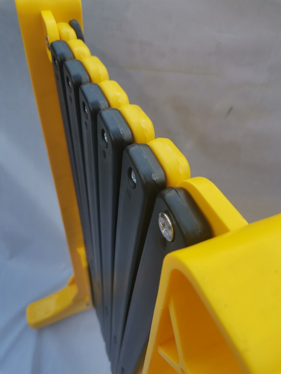 TE-WL-019:Plastic Fence Barrier แผงกั้นพลาสติกยืดหดได้