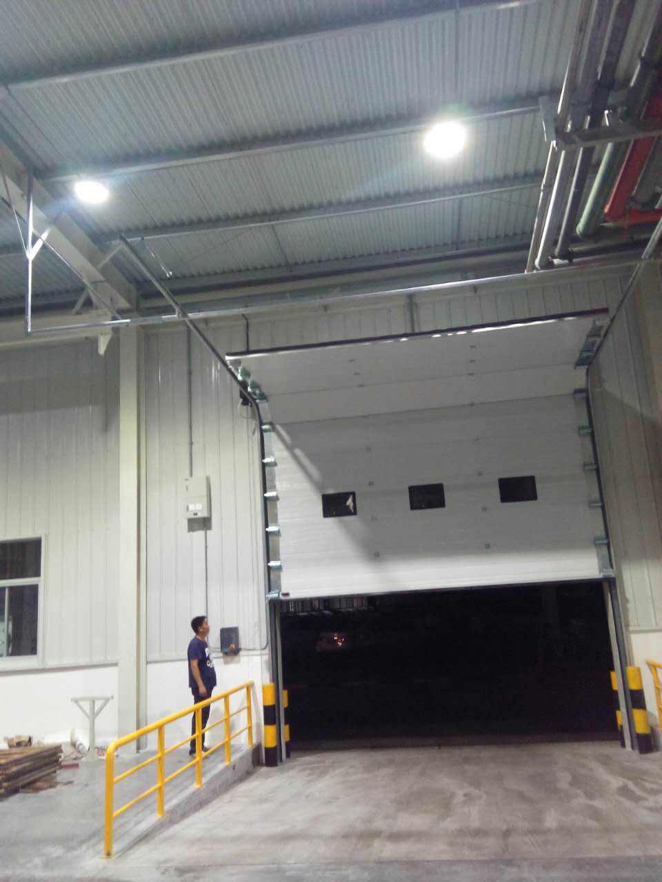 OHD-13:ประตู 13SQ.M. Overhead Sectional door