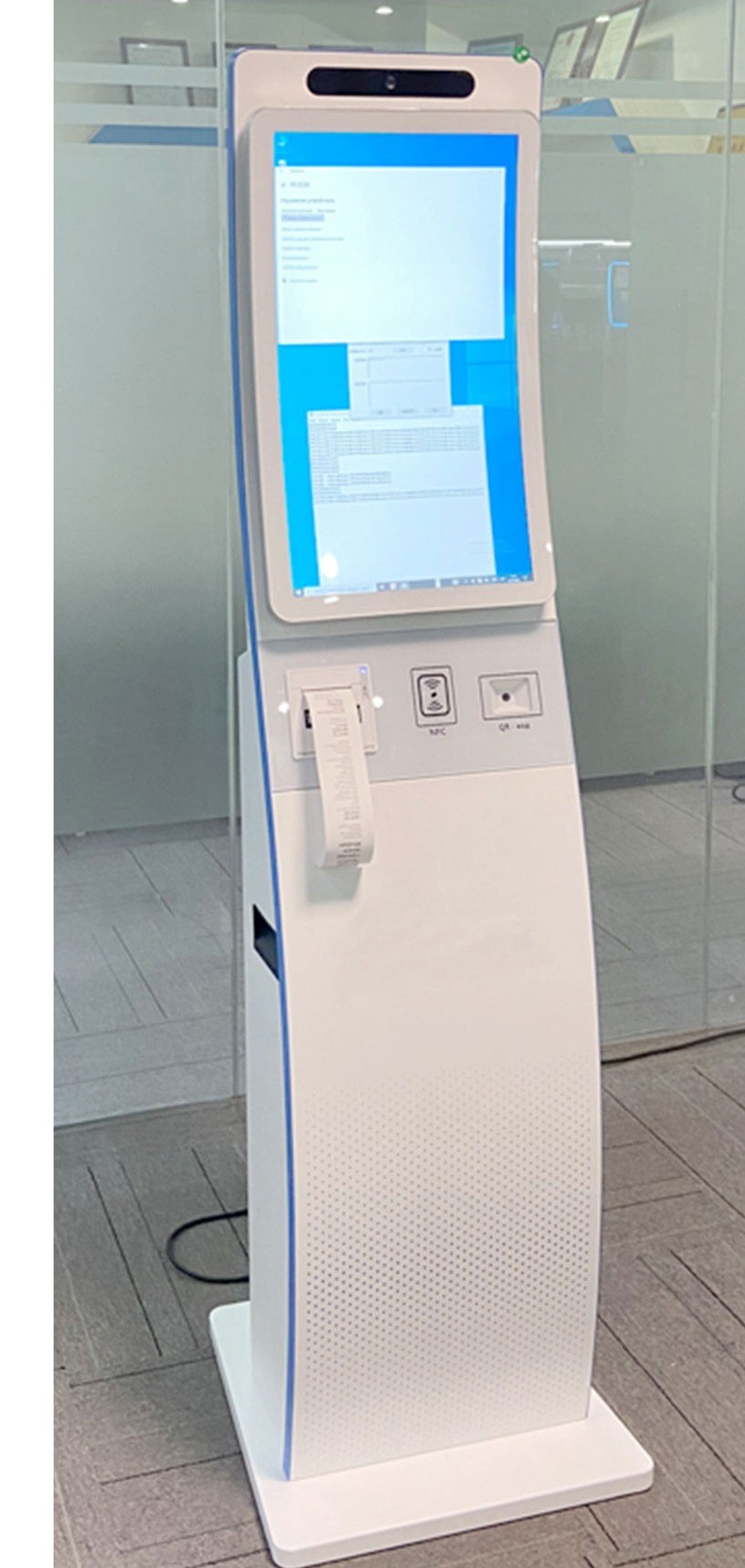 KDS-026 ตู้บริการตัวเอง Self Service จอโค้ง Curved Touch 23.6 นิ้ว